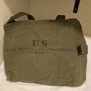 Vintage US Military M-24 Aircraft Gas Mask‎ Green Canvas Bag 12" x 13"